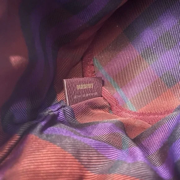 BNWT Burberry Quilted Crossbody Bag in Burgundy - Picture 5 of 13